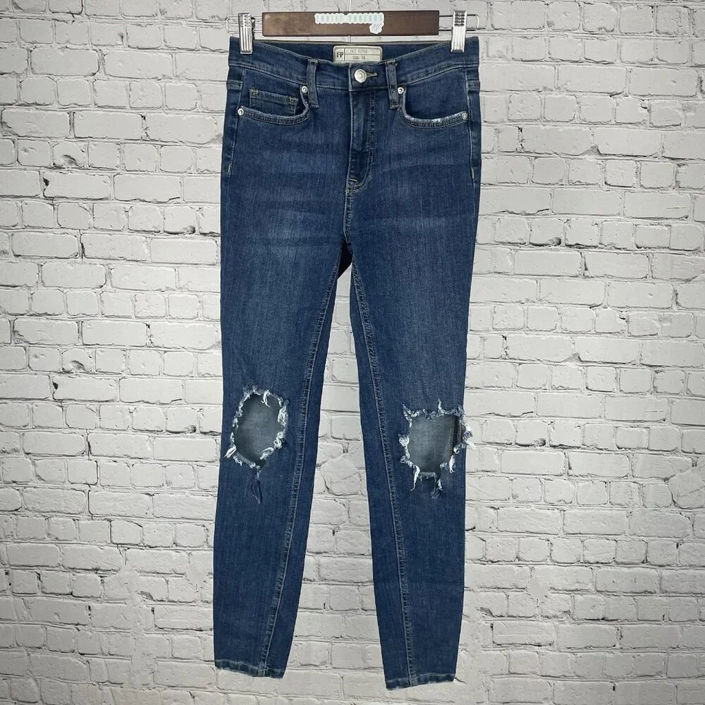 Free People Blue Denim Distressed Skinny Mid Rise Ankle Jeans Size 26 (25x26)